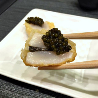 Bite of the Week: Scallop with Caviar and Black Truffle from Tempura Endo